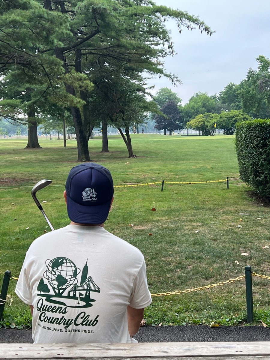 The QCC Unisphere Logo Tee - Light colors - Queens Country Club