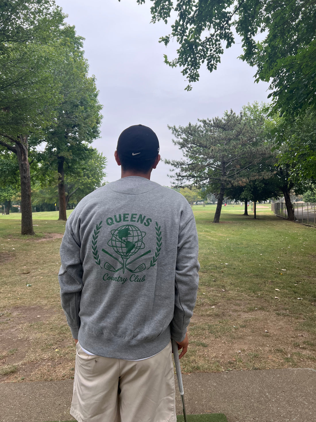 Queens Unisphere Golf Ball Tee Sweatshirts - Queens Country Club